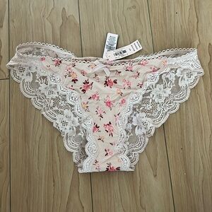 Victorias Secret Cheeky underwear